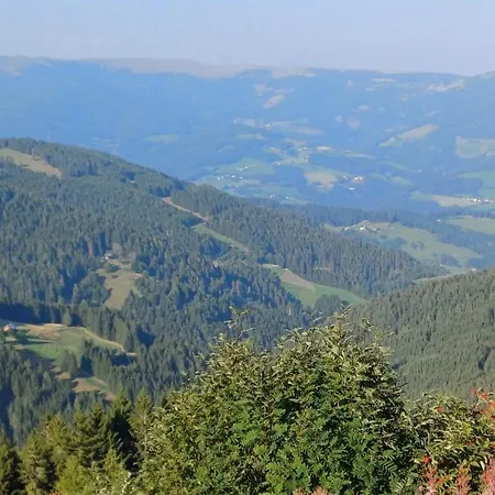 Almzeit Klippitz 度假居